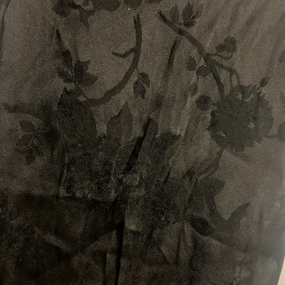 Women’s Zara Black floral cowl neck sleeveless blouse size small - Picture 4 of 4